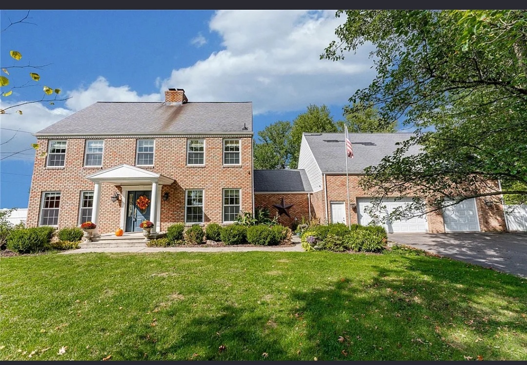 STATEMENT PROPERT WITH COMFORT AND VERSATILITY